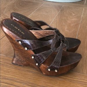 Bebe brown wedges